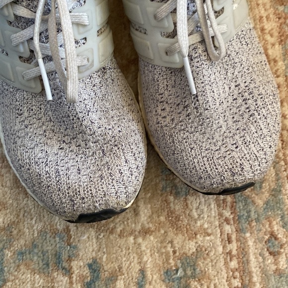 Adidas Ultraboost - Picture 3 of 11